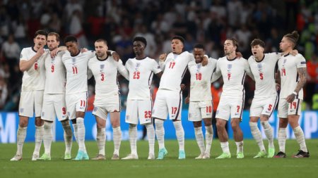 تبدأ إنجلترا كأس العالم تحت 20 عامًا بدون رقمه ومع 13 لاعبًا فقط